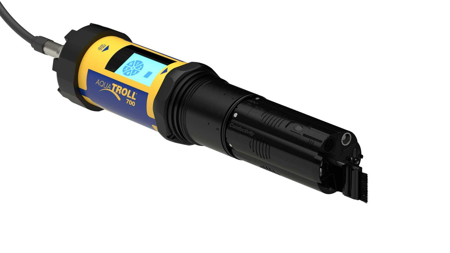 Aqua TROLL 700 with restrictor removed displaying sensors and wiper